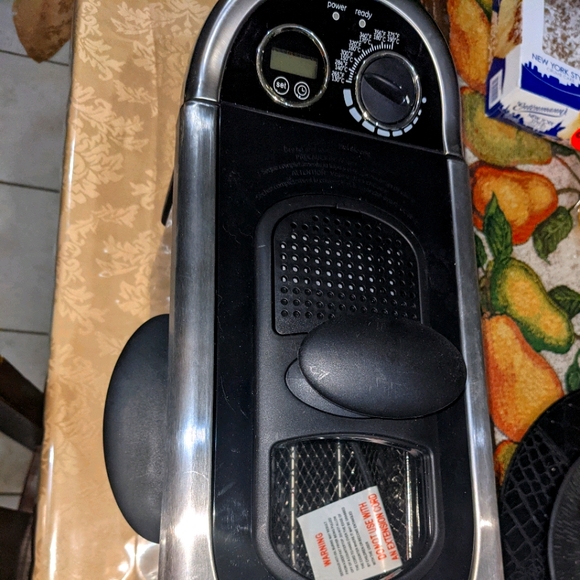 G E Deep Fryer - Picture 1 of 16